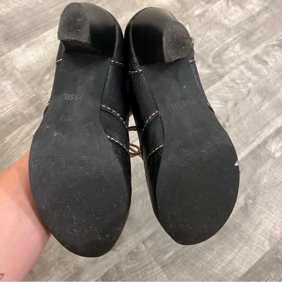 Vintage Fossil black leather laced heels - Picture 5 of 6